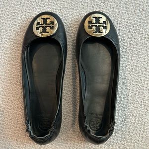 Tory Burch Travel Ballet Flats with Gold Logo / Size 8